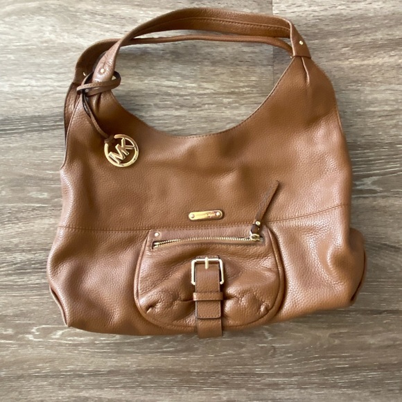 Michael Kors Leather Shoulder Bag - Picture 2 of 4